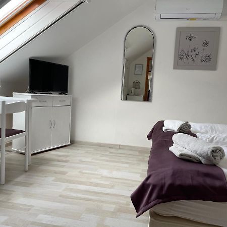 Szentesi Panzio Bed & Breakfast Fertőrákos Екстериор снимка