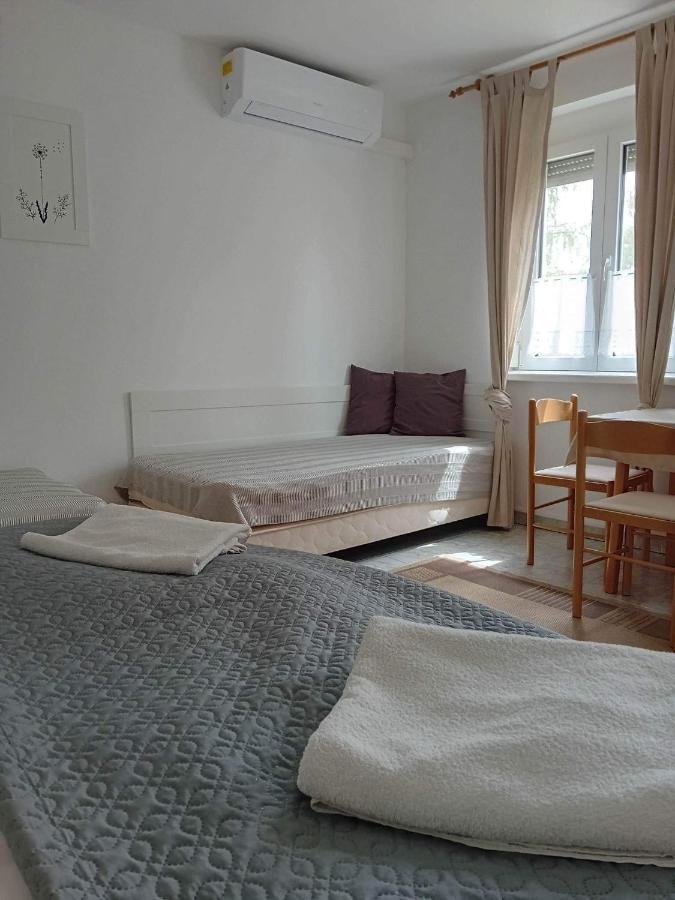 Szentesi Panzio Bed & Breakfast Fertőrákos Екстериор снимка