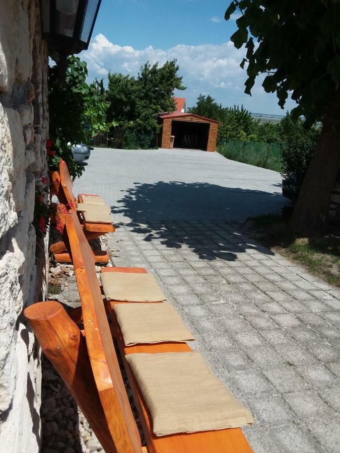Szentesi Panzio Bed & Breakfast Fertőrákos Екстериор снимка