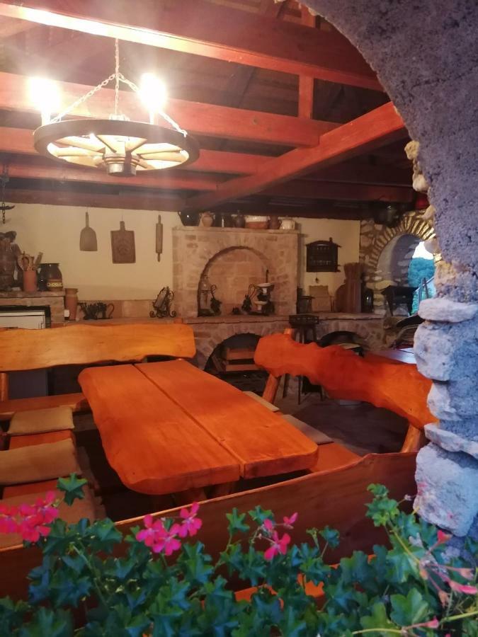 Szentesi Panzio Bed & Breakfast Fertőrákos Екстериор снимка